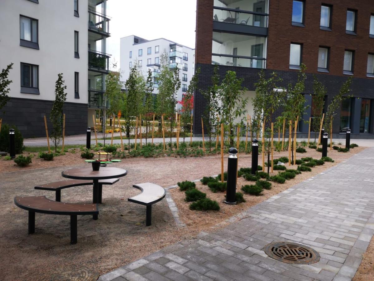 Ruby Studio 5Min To Vantaa Airport And 20Min To Helsinki Center Apartment Екстериор снимка